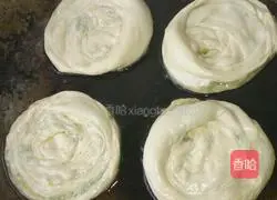 Illustration of how to make scallion pancake 10