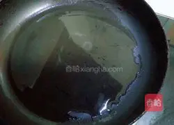 Illustration of how to make dandelion pancakes 8