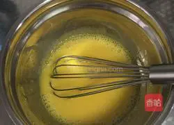 Strawberry Cake Roll Recipe Illustration 3