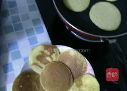 Illustration of how to make milk-flavored corn cakes 4