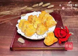 Illustration of how to make salted egg yolk soufflé 19