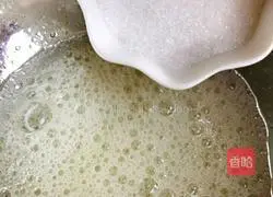 Milk-flavored red date sauce Illustration of how to make waffles 8