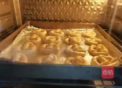 Illustration of how to make mini burritos 13