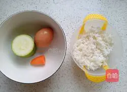 Illustration of how to make rice and zucchini cakes 2