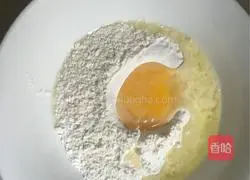 Illustration of how to make love cherry tomato pancakes 2
