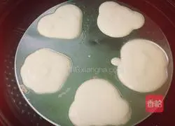 Illustration of how to make electric baking pan cake 9