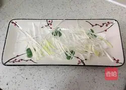 Illustration of how to make double omelette egg roll 14