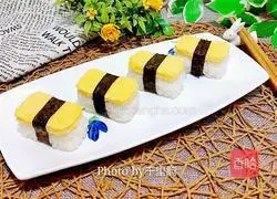 Illustration of how to make egg sushi 8