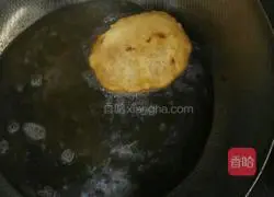 Illustration of how to make red date pumpkin cake 11