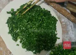 Illustration of how to make chive cake 3