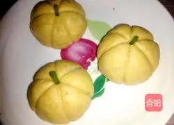 Illustration of how to make small pumpkin cake 12