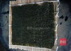 Illustration of how to make sushi 2