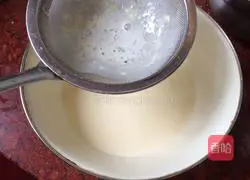 Illustration of how to make whole egg tarts 9