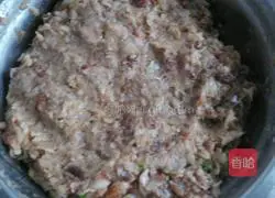 Illustration of how to make pickled cabbage pancakes 1