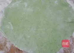 Illustration of how to make Youxuan two-color cake 3