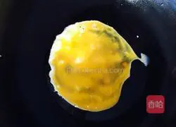 Illustration of how to make fried rice cake with eggs 10