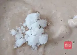 Illustration of how to make banana walnut milk waffles 6