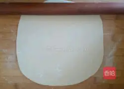 Illustration of how to make green onion hand cakes 4