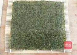 Illustration of how to make sushi rolls 4