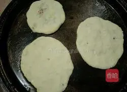 Illustration of how to make dough meatloaf 7