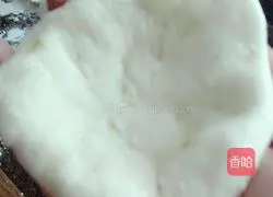 Illustration of making brown sugar and red date dough cake 5