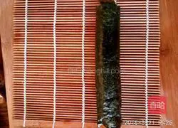 Illustration of how to make sushi fruits 5