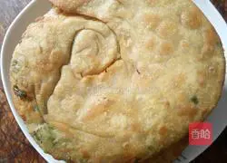 Illustration of how to make scallion pancake 5