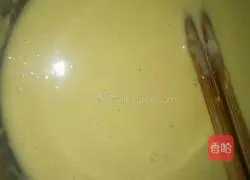 Illustration of how to make mung bean sprout pancakes 4