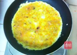 Illustration of how to make onion omelette 6