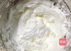 Illustration of how to make dragon fruit souffle waffles 9