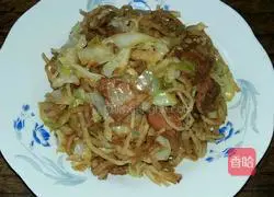 Illustration of how to make fried shredded pancakes with marinated cabbage and meat 4