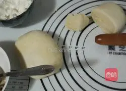 Illustration of how to make sesame cake with brown sugar soufflé filling 1