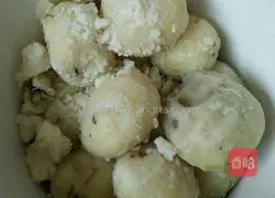 Yam pancakes Illustration of how to do it 1