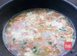 Illustration of how to make tomato and egg braised pancakes 18