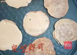 Illustration of how to make chocolate egg pancakes 4