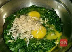 Illustration of how to make chive egg pancake 2