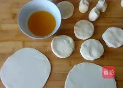 Illustration of how to make lettuce, ham and egg burritos 2