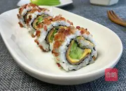 Illustration of how to make ham and cheese sushi rolls 7