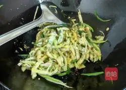 Illustration of how to make fried pancakes 6