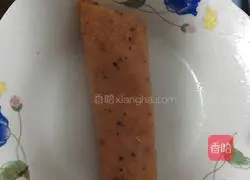 Watermelon rolls Illustration of how to make cakes 3