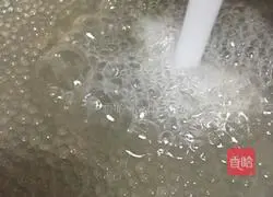 Illustration of how to make kiwi sago and banana soft cake 3