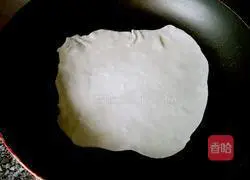 Illustration of how to roll meatloaf 14