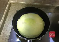 Illustration of how to make ham crepes 5