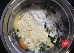 Illustration of how to make chive egg pancake 1