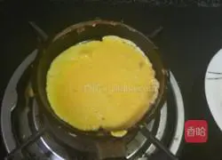 Illustration of how to make egg pancakes 4