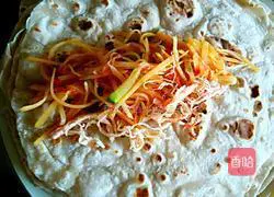 Illustration of how to make Lu-style potato burritos 14