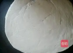 Illustration of how to roll hand cakes 2