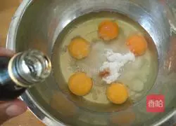 French Sponge Cake Recipe Illustration 3