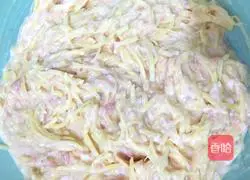 Illustration of how to make crispy potato pancakes 6