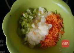 Illustration of how to make light potato pancakes 7